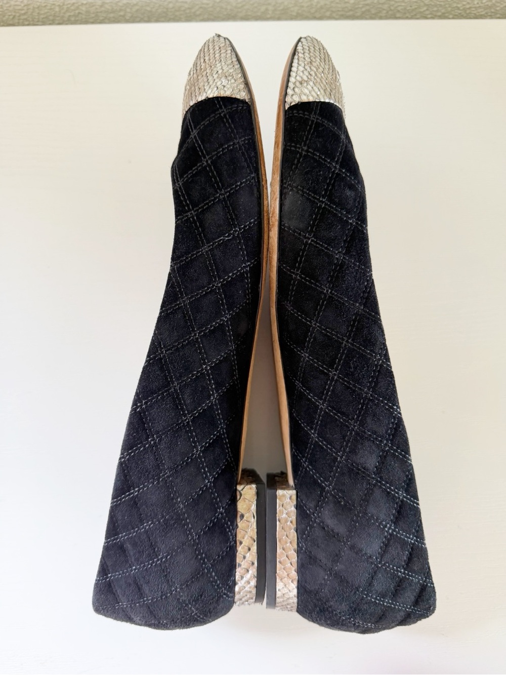Chanel Quilted Suede Ballet Flats Black Silver CC Cap Toe EU 40.5 US 10.5 - Picture 7 of 12